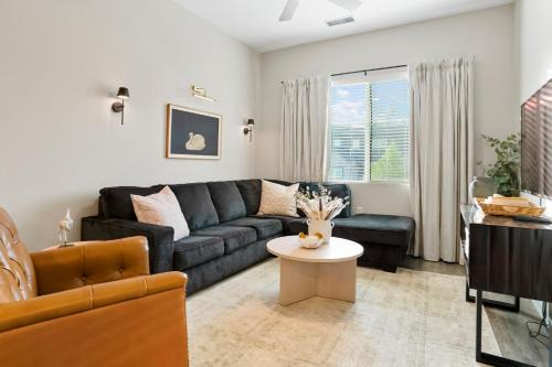 Golden House | Incredible Golden Location Close to Red Rocks and School of Mines