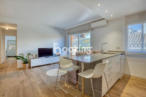Sant Feliu de Guixols Apartment | Indústria Apartament per 3 persones a 2 minuts de la platja amb Aire acondicionat i plaça d'aparcament