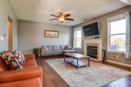 Indianapolis House | Indianapolis Home with Patio and Community Pool!