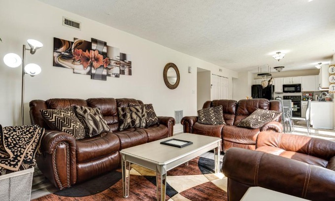 Wayne House | Indianapolis Rental Home with Gym Near Speedway!