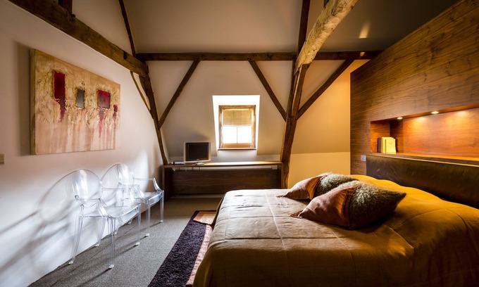 Loupoigne Other | Indrani Lodge: Where The Past And The Future Meld Into A Harmonious Present
