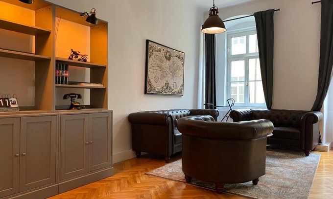 Altstadtviertel Apartment | Industrial Apartment Schlossberg