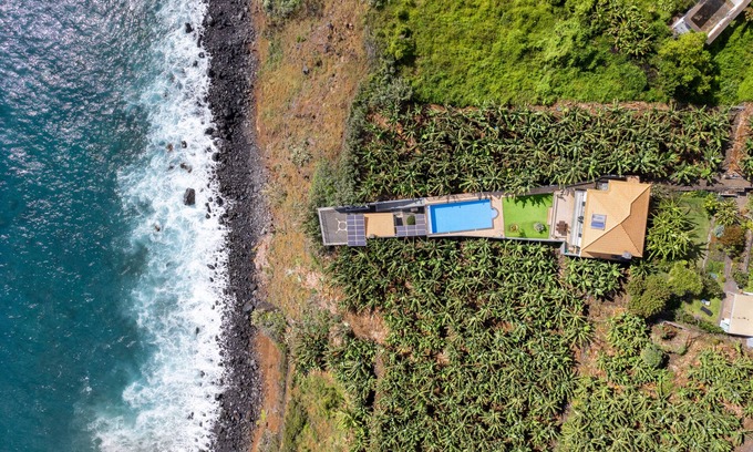 Calheta Villa | Infinite Ocean View Villa 20m above Ocean & Beach
