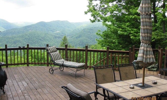 Skyland Cabin | Infinity Ridge! GREAT Sunset Views, near Chimney Rock Park