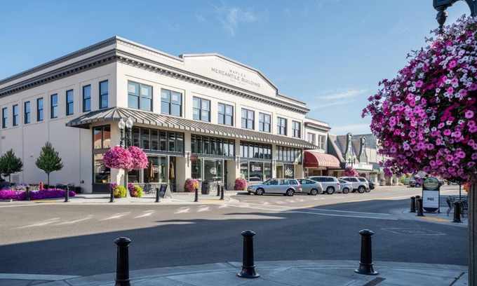 Lynden Hotel | Inn at Lynden