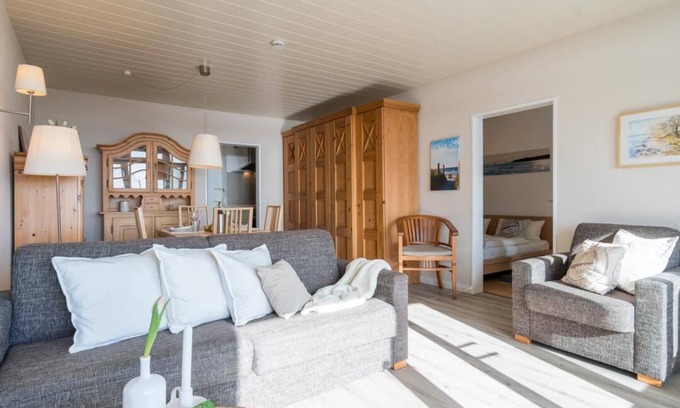 Fehmarn Apartment | Inselblume 76 - vacation home with sea view in Burgtiefe