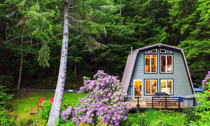 Lakeside Cabin | π· Instaworthy Views π Exclusive Privacy πΎ Wildlife Haven