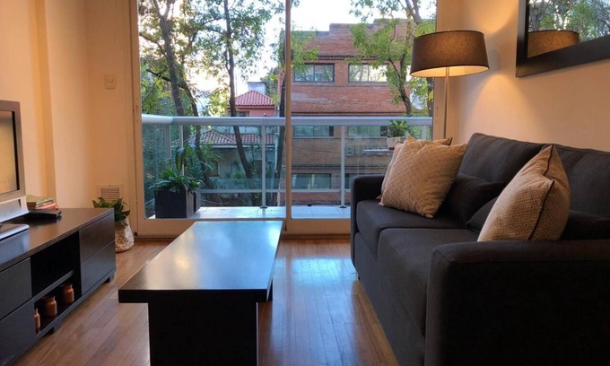 Palermo Apartment | Inviting 2 BD Apt in Beautiful Palermo (Las Cañitas)