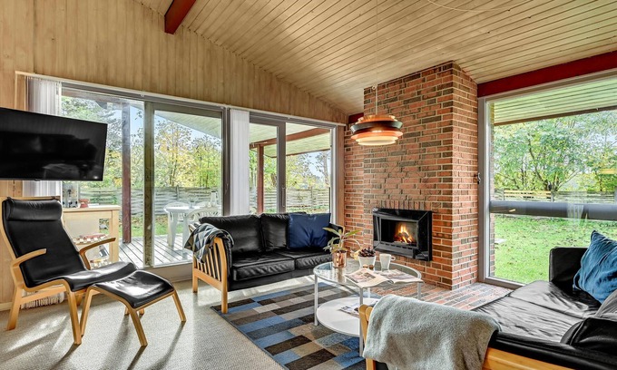Udbyhøj House | Inviting, family-friendly vacation home with sauna and fjord view.