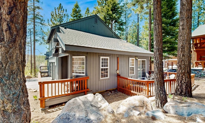 Truckee House | Inviting home with hot tub, indoor pool & sauna access & deck