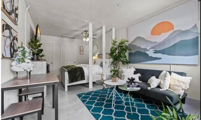 Bryant Apartment | Inviting Oasis - Cozy, Spotless, and Comfortable Room