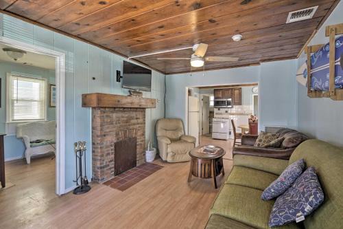 Seaside Heights Apartment | Inviting Seaside Heights Apt Less Than 1 Mi to Beach!