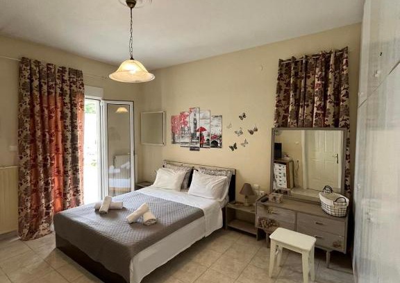Volos City Centre Villa | ioanna's maisonette