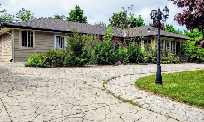 Lambton Shores Cottage | Ipperwash bliss sleep 5 hear the waves ☀️🌊
