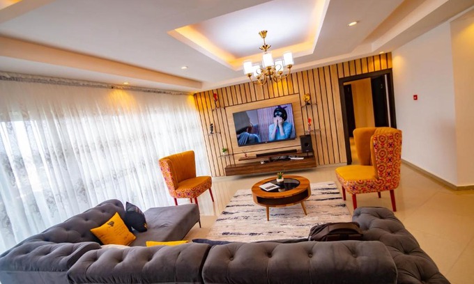 Ofin Apartment | Iridium Skyline