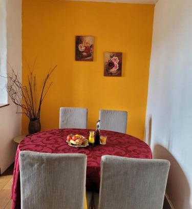 Bourganeuf Apartment | Irie Vibes