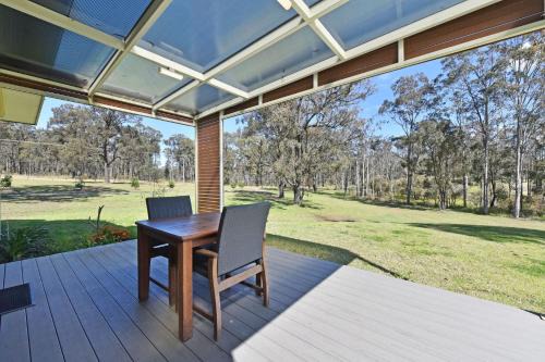 Pokolbin Villa | Ironbark Hill Villa 1 Tyrian