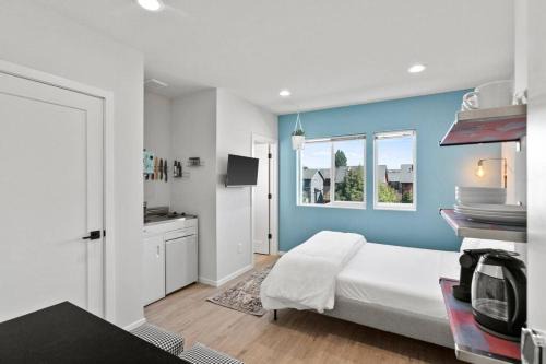 Whittier Heights Apartment | Isla's sweet suite - Micro Studio - 91Walkscore