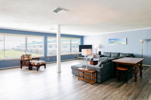 Dauphin Island House | Island Oasis with a view