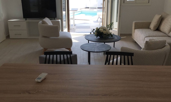 Exo Gonia House | ISLAND SWEET HOME A (max 6 pax) - SANTORINI
