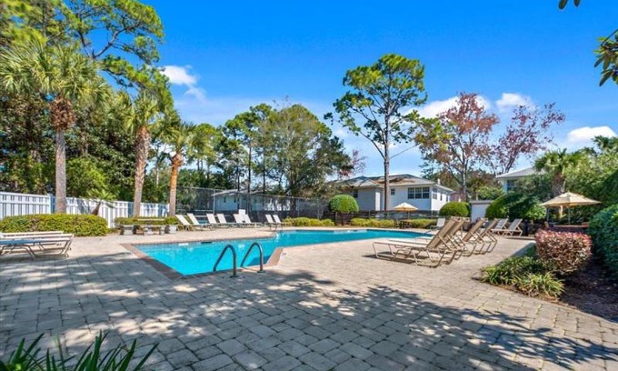 Saint Simons Heights Apartment | Island Time