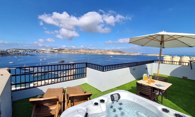 Bugibba Apartment | Islet Promenade Studio with Hot Tub and Sea View