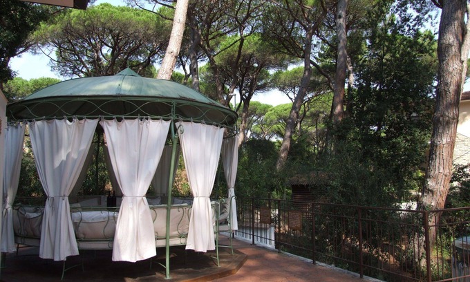 Marina di Castagneto Carducci Apartment | Beautiful apartment for 8 people with WIFI, TV, patio and parking