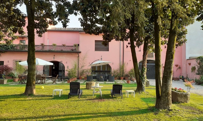 Salionze House | Close to Lake Garda on bike path. Large portion of villa with garden