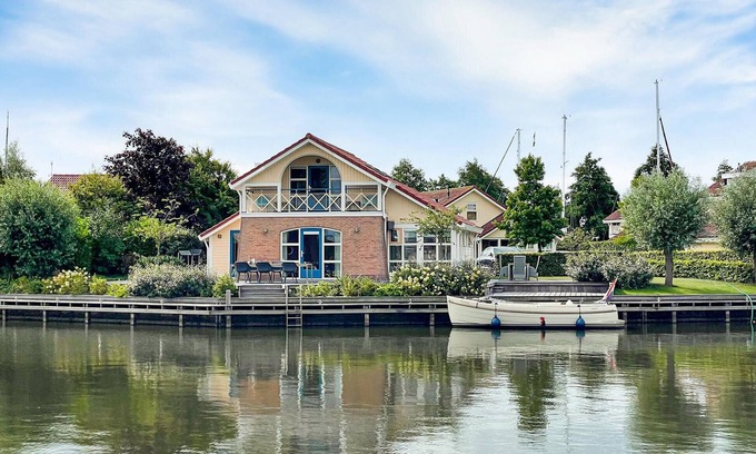 Workum House | It Soal Waterpark-Waterlelie I