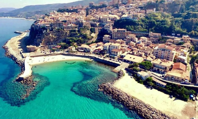 Pizzo Apartment | Italian charm, modern elegance in Pizzo