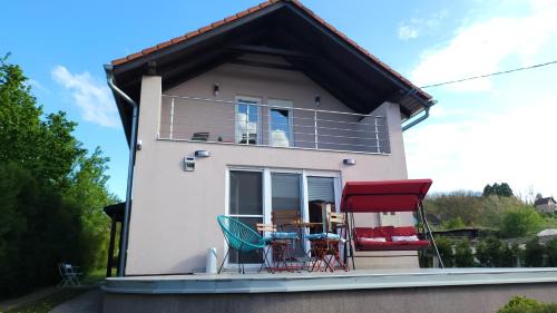 Aljmas House | Ivančica