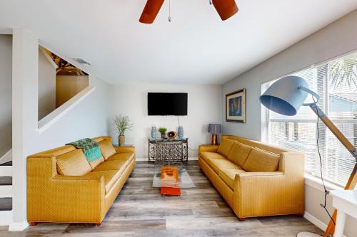 Arlington House | Ivey Getaway