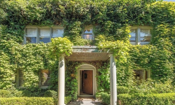 Healdsburg House | Ivy House Downtown Healdsburg Plaza