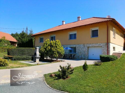 Szentgotthard Apartment | Jázmin Apartmanház