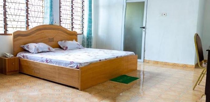 Nungua Hotel | J in G Retreat Center