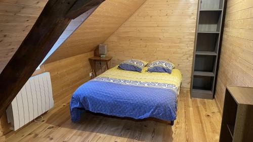 Imphy Apartment | J4 Parking, Wifi Grand 2 Chambres 3 lits 2 à 4 pers, lit parapluie JACQUELINE