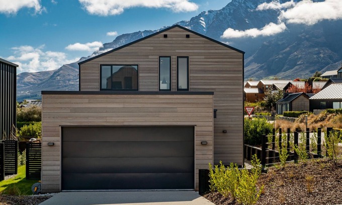 Kawarau Falls House | Jacks Point Family Retreat - Jacks Point Home