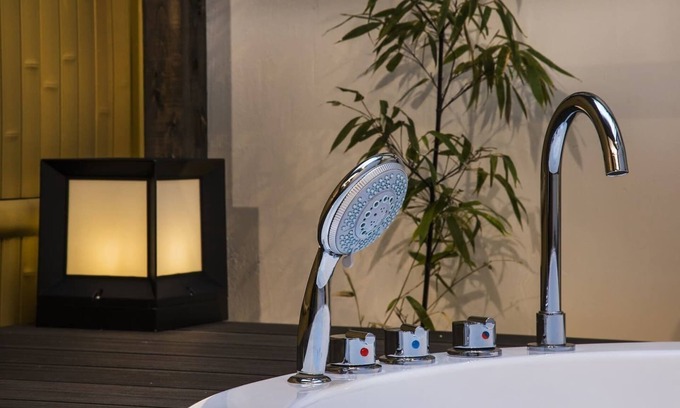 Shimogyo Apartment | Jacuzzi Suite