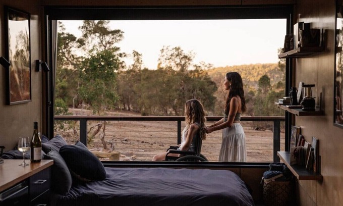 Keysbrook Cabin | Jana the Tiny Cabin in Serpentine