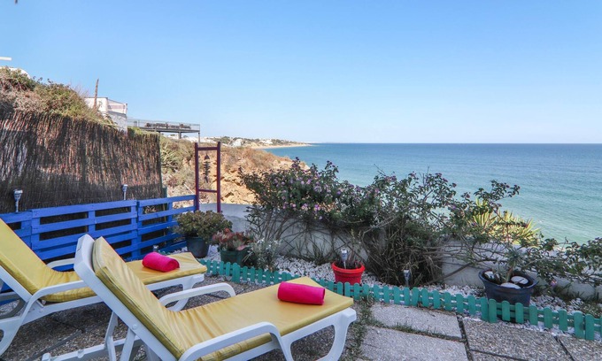 Albufeira Apartment | Jardins do Mar Studio Apartment with Sea View, Terrace and Garden; Parking Available