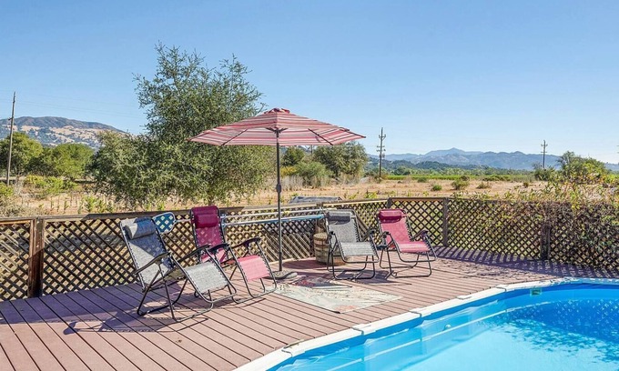 Geyserville Cottage | Jasmine Cottage sleeps 7, Geyserville, Pool & Spa