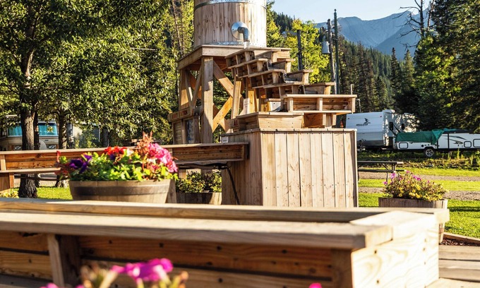 Jasper East Resort | Jasper Gates Resort and RV