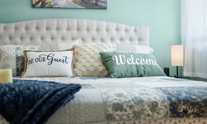 Nashville Apartment | Jefferson House, Pet-Friendly Steps Away from Shops and Restaurants.