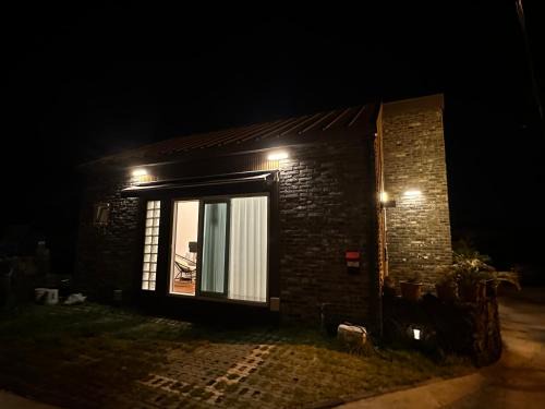 Gujwa House | Jeju Gimnyeongri One