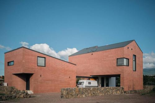 Aewol Apartment | Jeju Green Stay Nuguhana