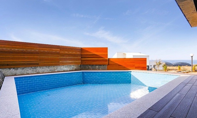 Gujwa House | Jeju Woljeong Hill Pension