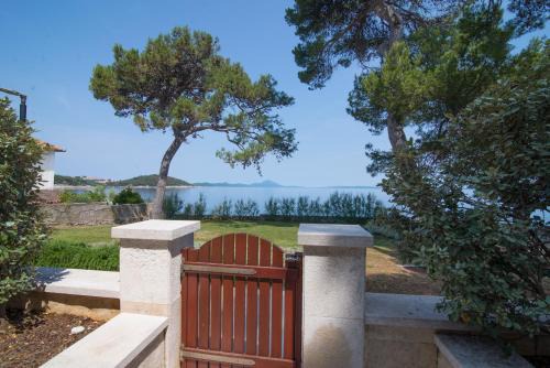 Veli Losinj Apartment | Jelena B4