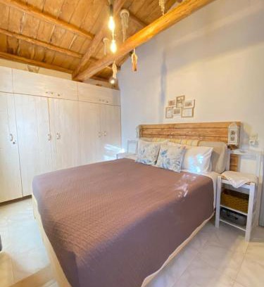 Varvara House | Jenoa, sealight house