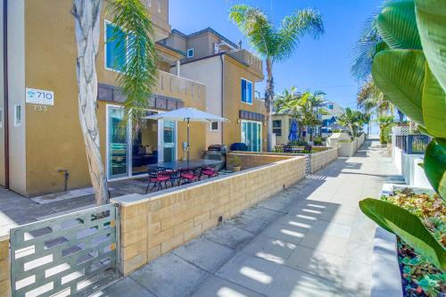 Mission Beach House | Jersey Getaway