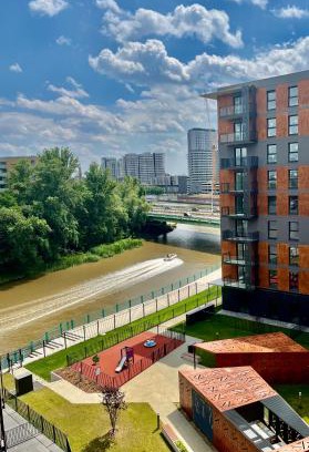 Stare Miasto Apartment | Jesionowe Apartamenty nad Odrą, Stare Miasto, Sauna w jednym Apartamencie, Klimatyzacja , Garaż podziemny 0 zł, Odra River , Old Town, New building, Air conditioning, Sauna in one Apt, Underground garage FREE
